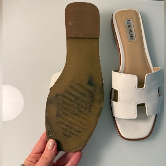 Steve Madden White Sandals - Picture 3 of 4